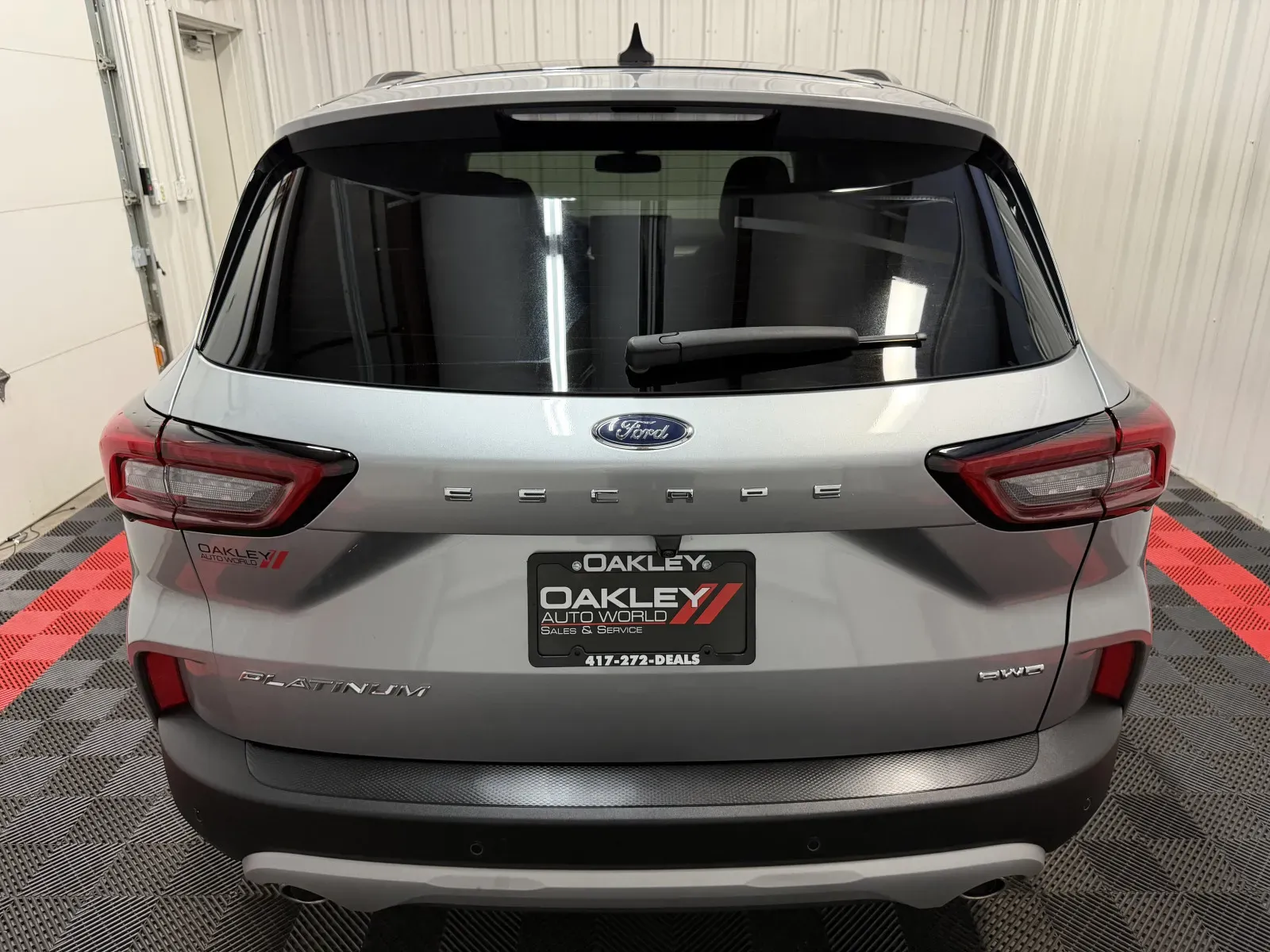 Ford Escape photo 3