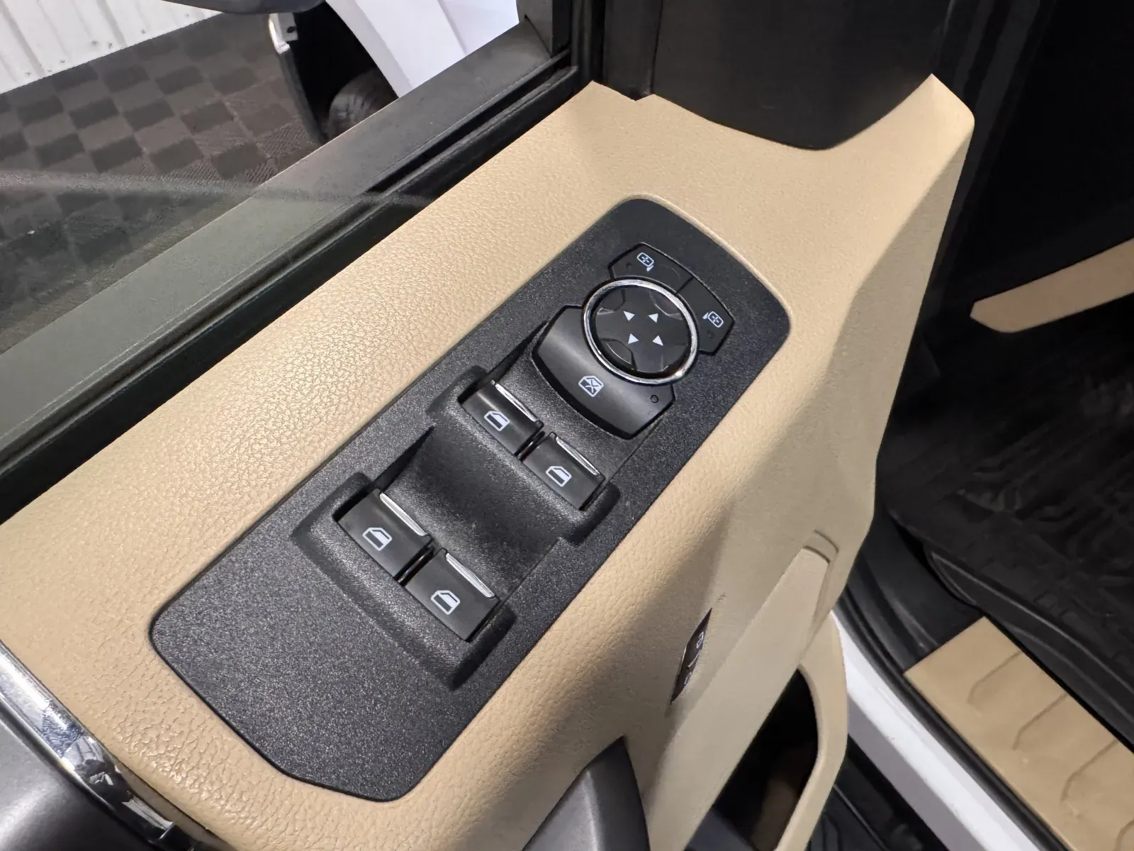 Ford F-150 photo 29