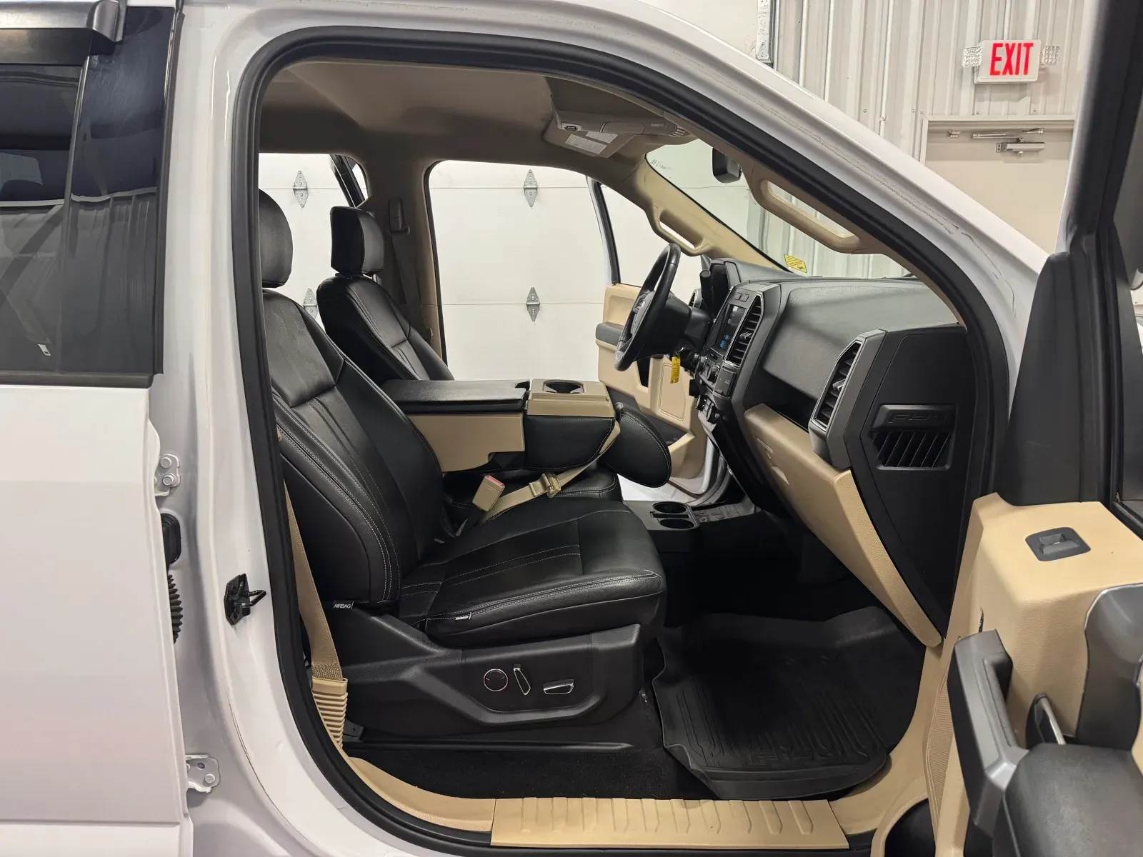 Ford F-150 photo 43
