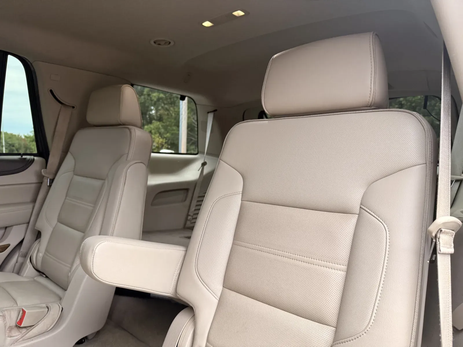 GMC Yukon photo 9