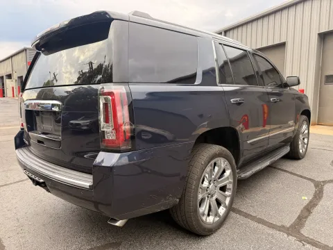 More photos of 2017 GMC Yukon Denali at Oakley Auto World, MO