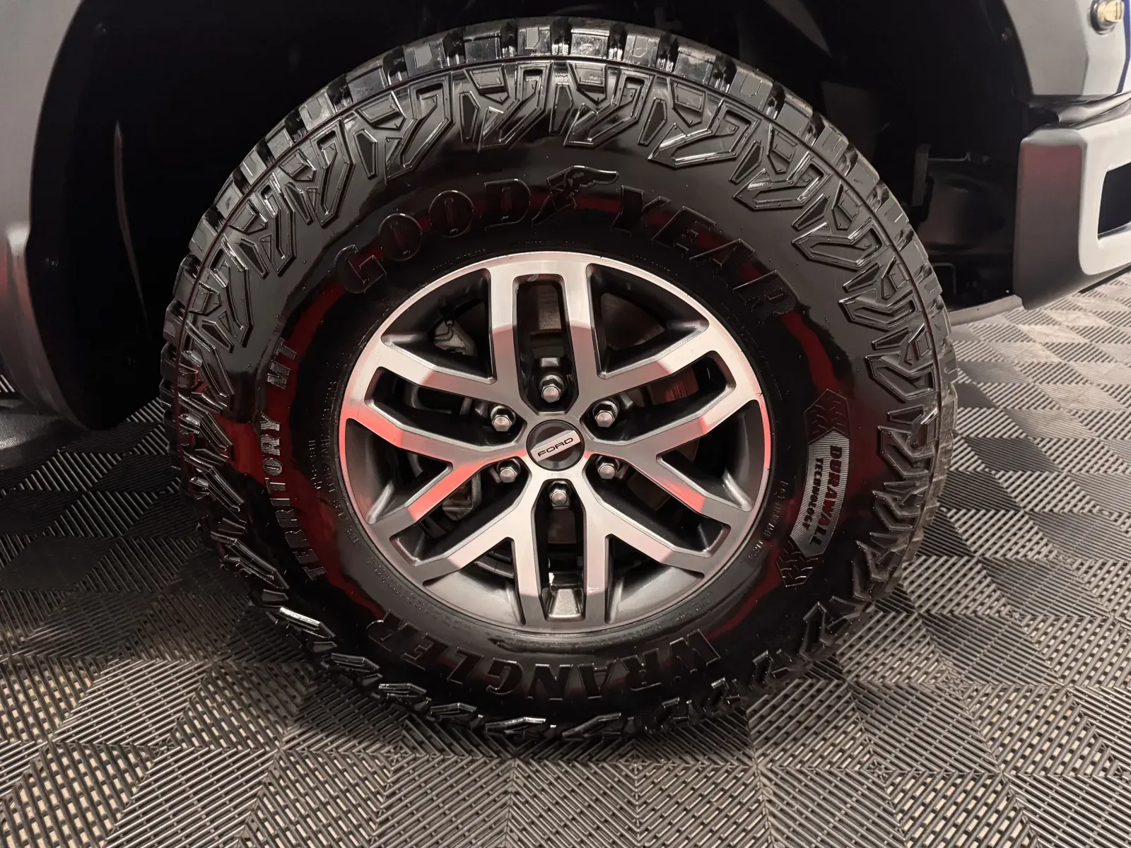 Ford F-150 photo 19