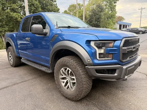 More photos of 2018 Ford F-150 Raptor at Oakley Auto World, MO