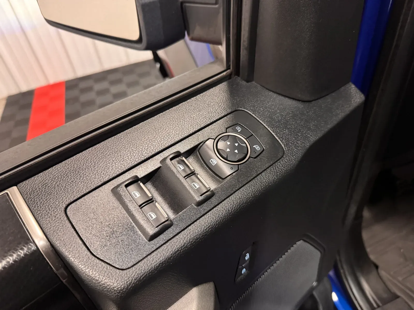 Ford F-150 photo 27