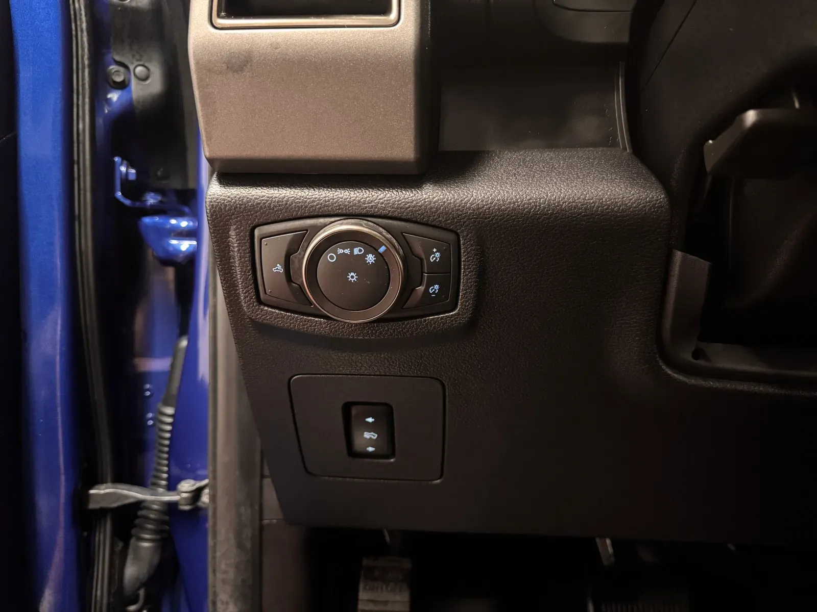 Ford F-150 photo 25