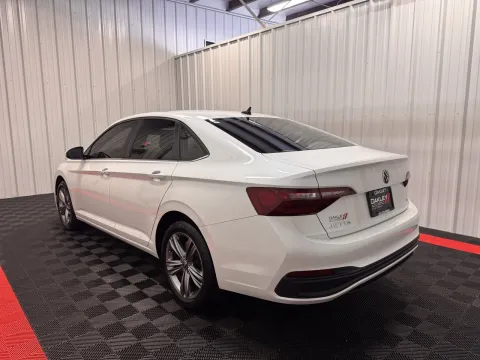 Photos of 2024 Volkswagen Jetta 1.5T SE for sale in Branson West, MO at Oakley Auto World