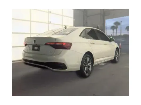 More photos of 2024 Volkswagen Jetta 1.5T SE at Oakley Auto World, MO