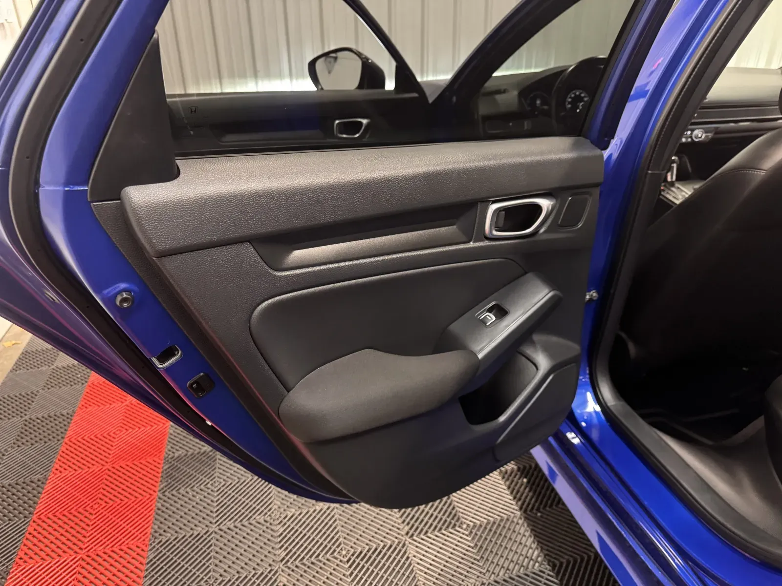 Honda Civic photo 36