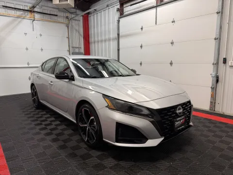 More photos of 2025 Nissan Altima 2.5 SR at Oakley Auto World, MO