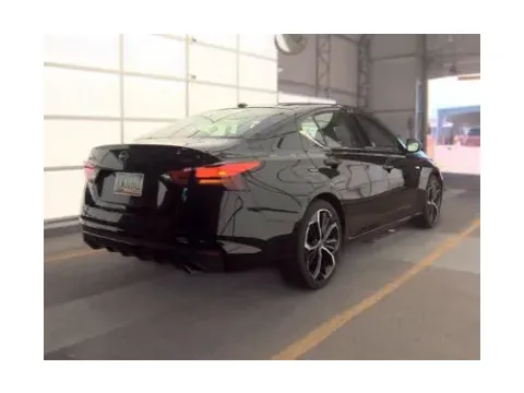 More photos of 2025 Nissan Altima 2.5 SR at Oakley Auto World, MO