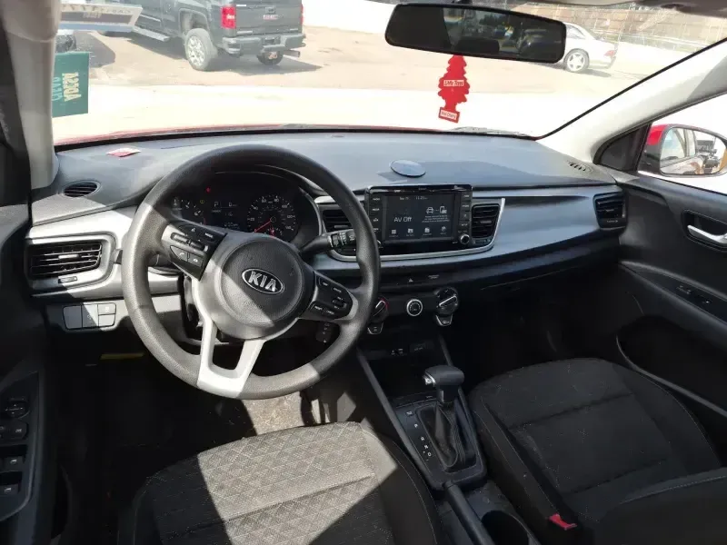 Kia Rio photo 8