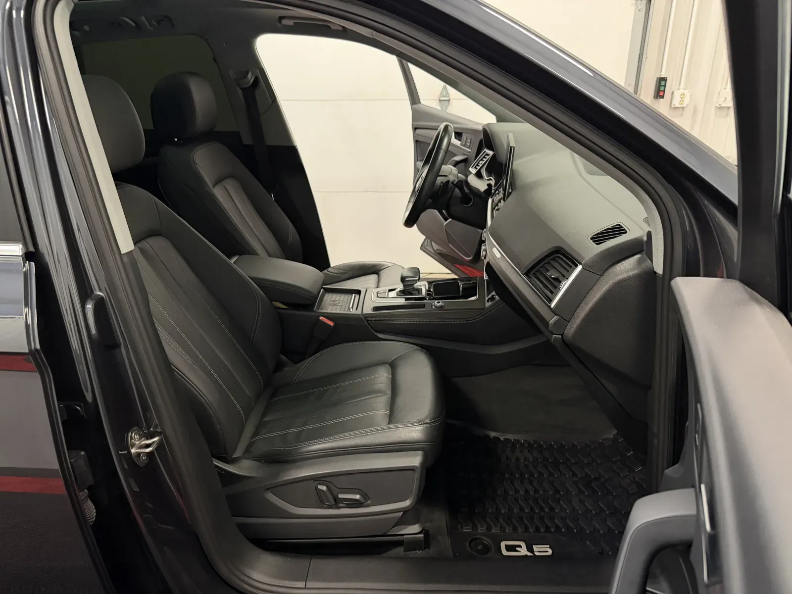 Audi Q5 photo 45