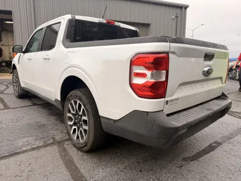 Photos of 2022 Ford Maverick Lariat for sale in Branson West, MO at Oakley Auto World
