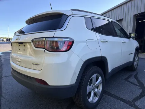 More photos of 2018 Jeep Compass Latitude at Oakley Auto World, MO