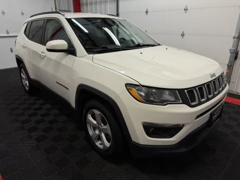 More photos of 2018 Jeep Compass Latitude at Oakley Auto World, MO
