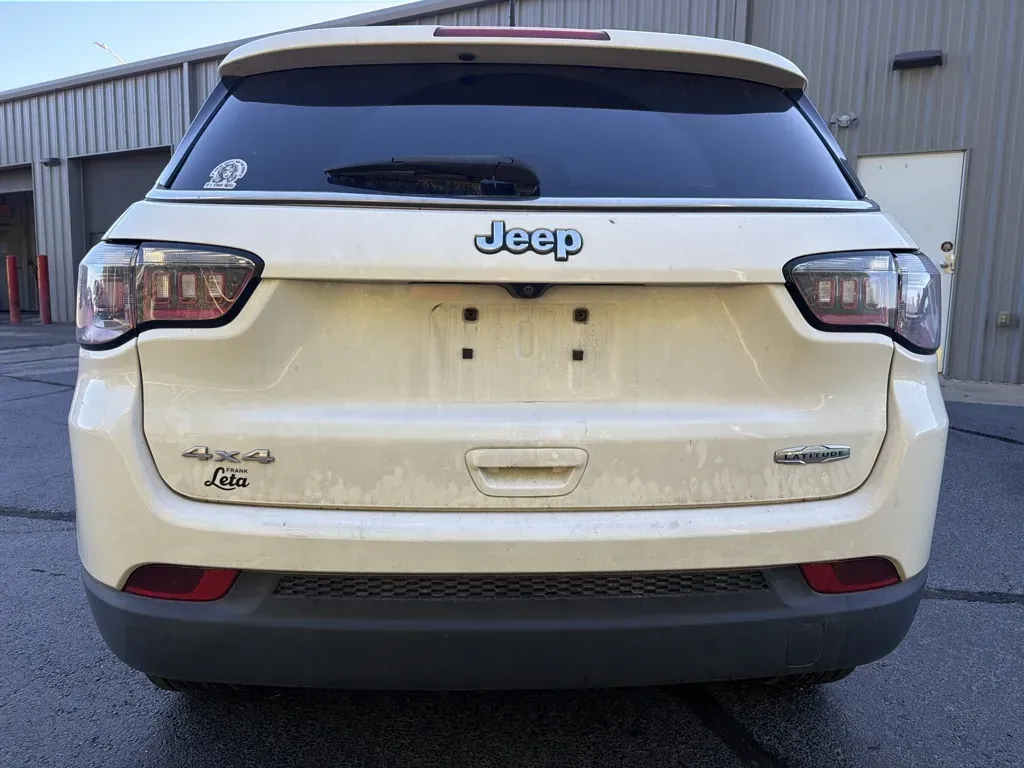 Jeep Compass photo 3
