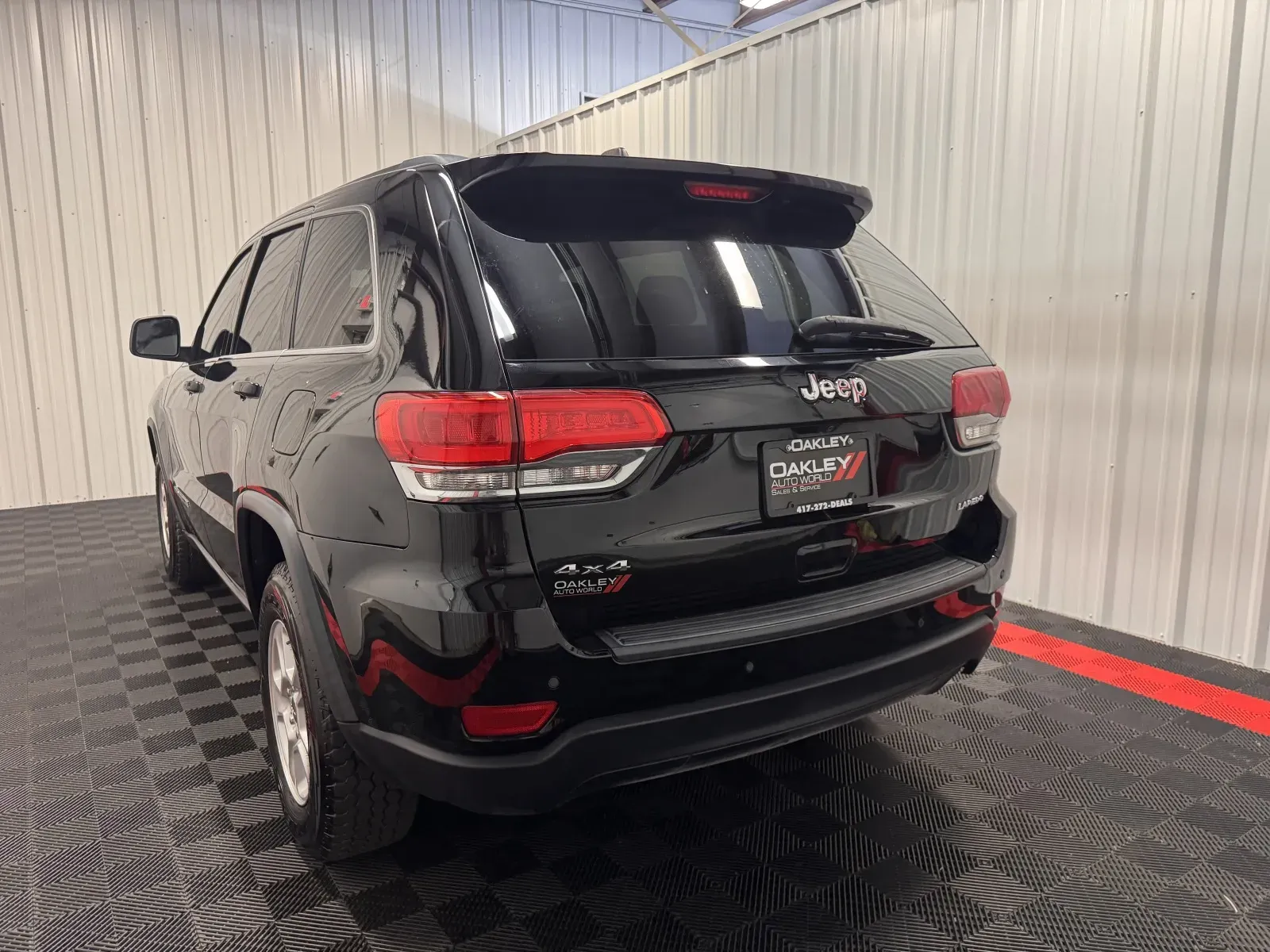 Jeep Grand Cherokee photo 12