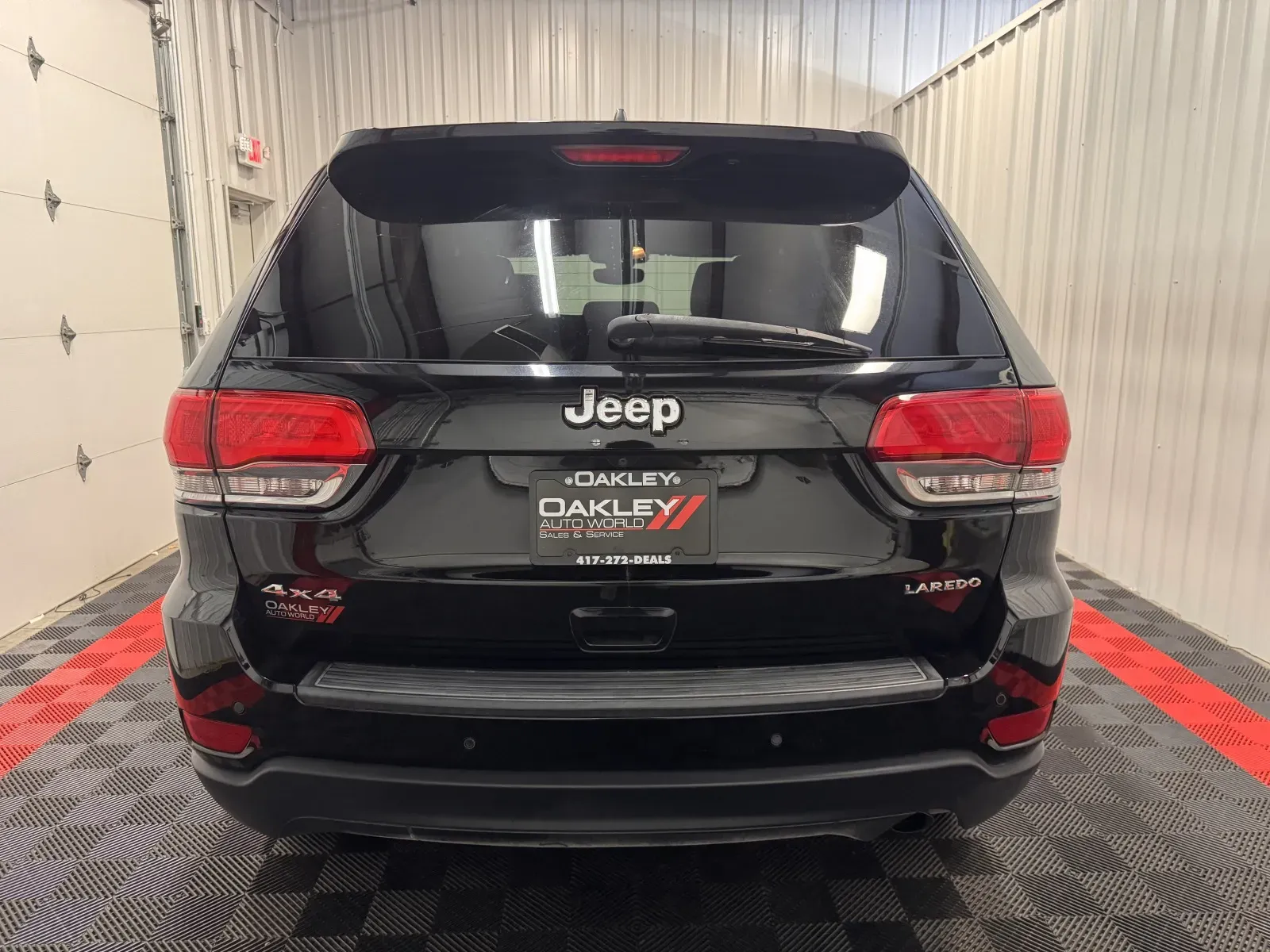 Jeep Grand Cherokee photo 3