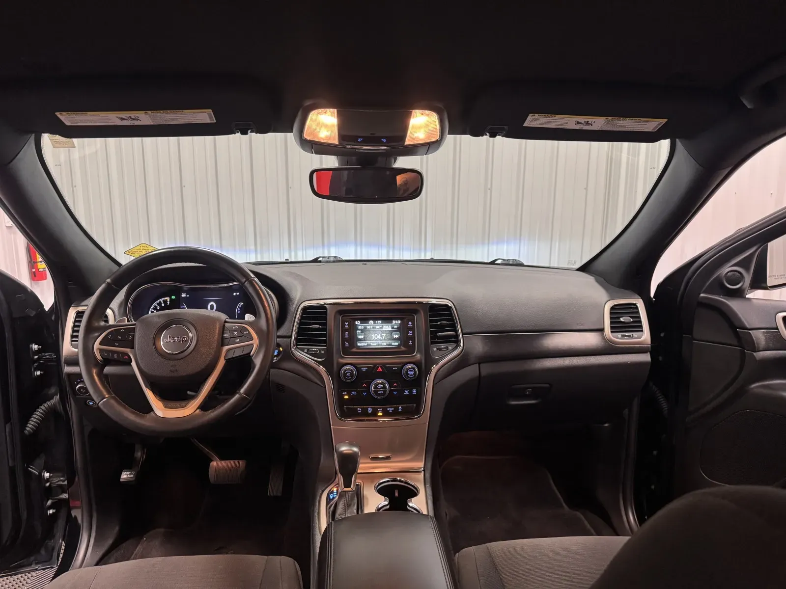 Jeep Grand Cherokee photo 27