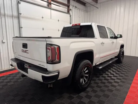 More photos of 2018 GMC Sierra 1500 Denali at Oakley Auto World, MO