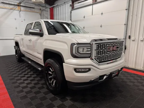 More photos of 2018 GMC Sierra 1500 Denali at Oakley Auto World, MO