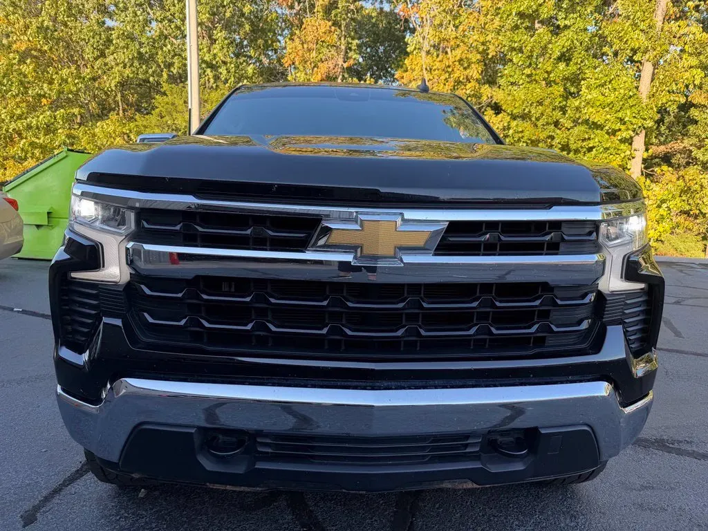Chevrolet Silverado photo 6