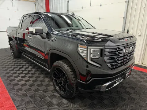 More photos of 2024 GMC Sierra 1500 Denali Ultimate at Oakley Auto World, MO