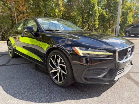 More photos of 2019 Volvo S60 T6 Momentum at Oakley Auto World, MO