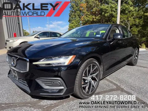Black 2019 Volvo S60 T6 Momentum for sale in Branson West, MO