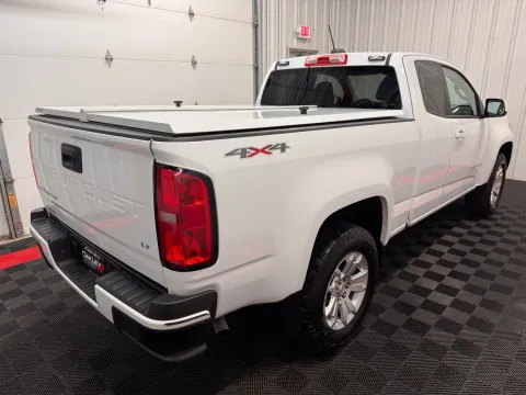 More photos of 2022 Chevrolet Colorado LT at Oakley Auto World, MO