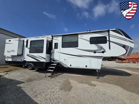 Unknown 2021 Grand Design Solitude 390RK-R for sale in Valley View, TX
