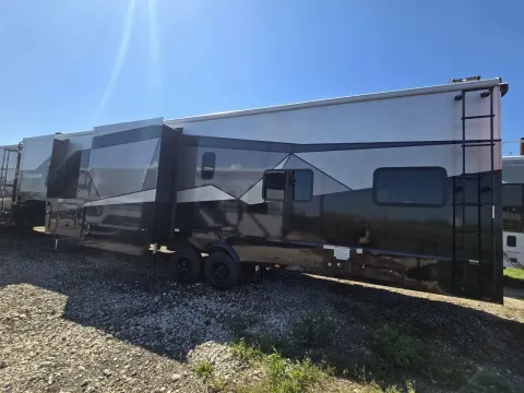 Another view of 2026 Keystone Impact 367 for sale in Valley View, TX at Liberty Trail RV - Denton