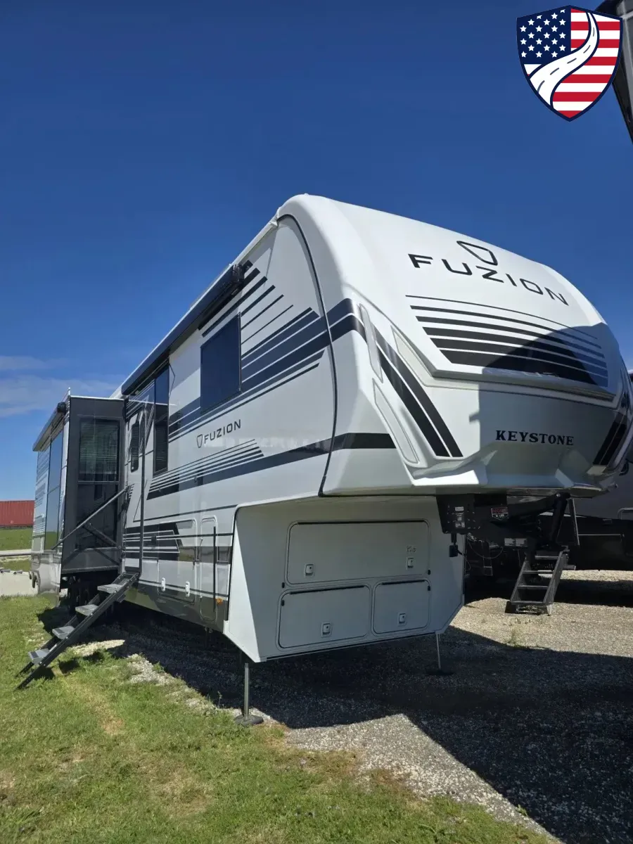 White 2026 Keystone Fuzion 432 for sale in Valley View, TX
