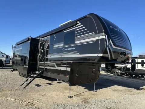 Photos of 2026 Keystone Fuzion 432 for sale in Valley View, TX at Liberty Trail RV - Denton