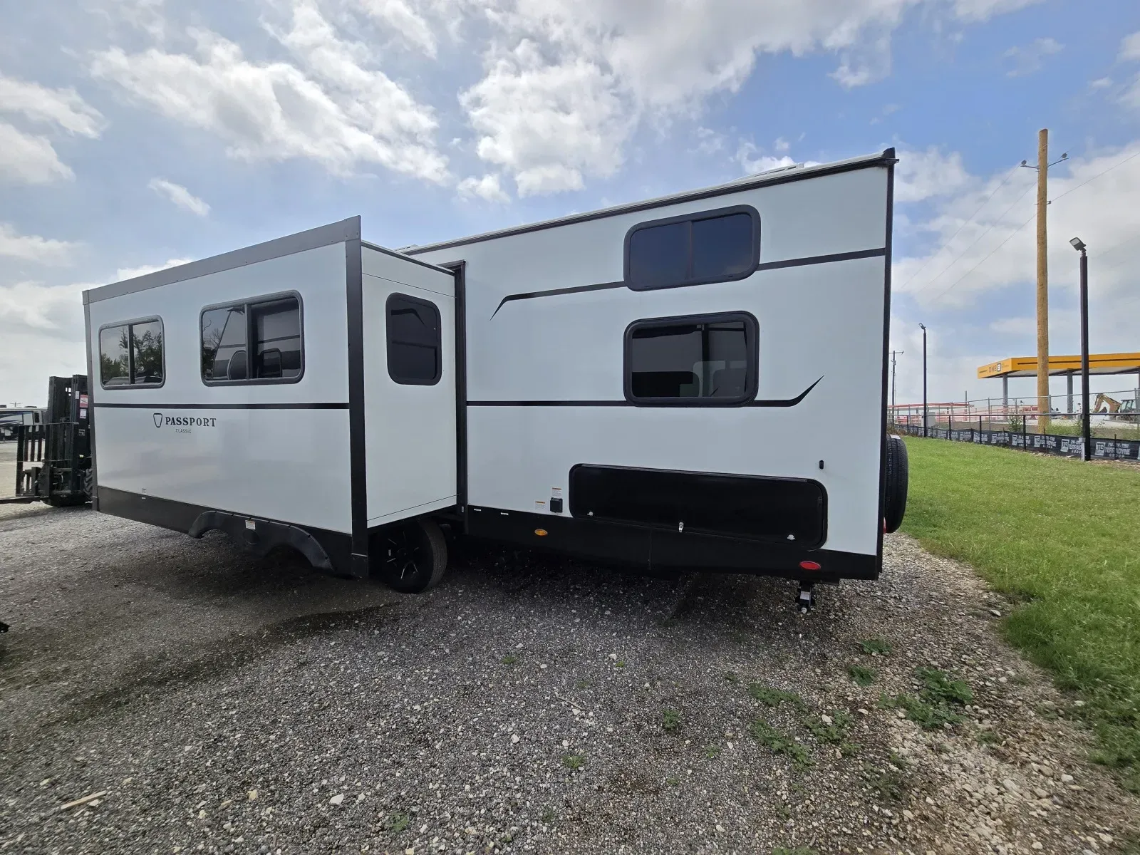 More photos of 2026 Keystone Passport 284QBC at Liberty Trail RV - Denton, TX