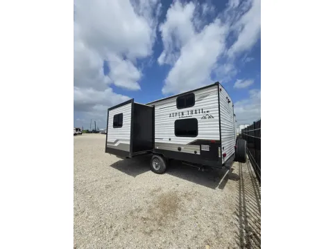 More photos of 2020 Dutchmen Aspen Trail 1980BHS at Liberty Trail RV - Denton, TX