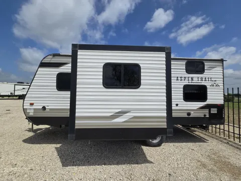 Photos of 2020 Dutchmen Aspen Trail 1980BHS for sale in Valley View, TX at Liberty Trail RV - Denton