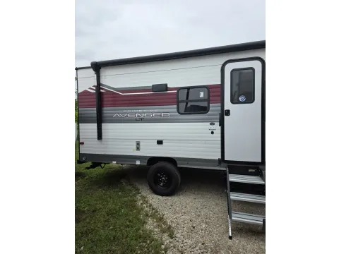 More photos of 2025 Primetime Avenger 17BHS at Liberty Trail RV - Denton, TX