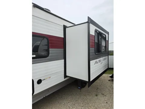 Another view of 2025 Primetime Avenger 17BHS for sale in Valley View, TX at Liberty Trail RV - Denton