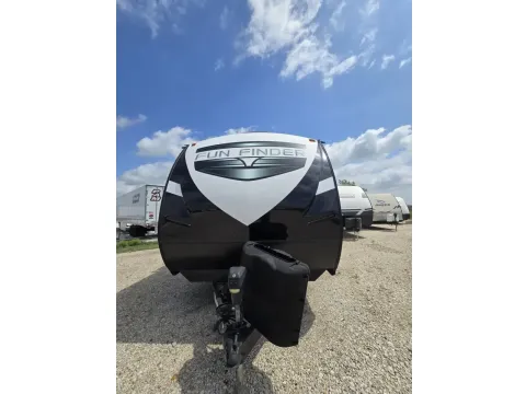 Photos of 2020 Cruiser Rv Fun Finder 29RS for sale in Valley View, TX at Liberty Trail RV - Denton