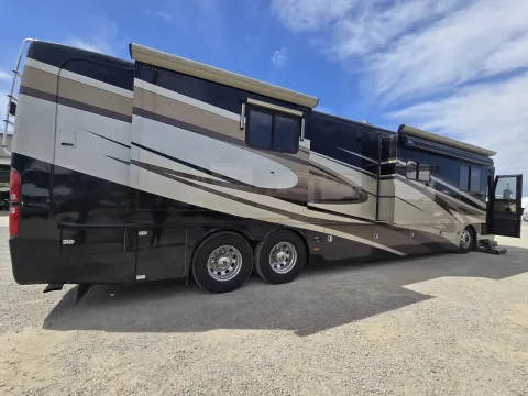 Photos of 2007 Holiday Rambler Imperial 42PBQ for sale in Valley View, TX at Liberty Trail RV - Denton