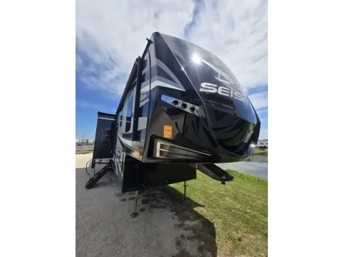 More photos of 2020 Jayco Seismic 4114 at Liberty Trail RV - Denton, TX