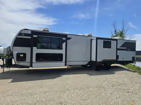 More photos of 2026 Forest River Vibe 3400SB at Liberty Trail RV - Denton, TX