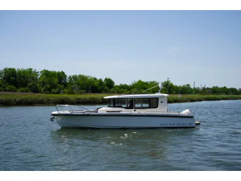 Another view of 2024 Nimbus Commuter 9 for sale in Charleston, SC at Longshore Boats Charleston