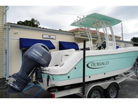 More photos of 2023 Robalo R222 Center Console at Longshore Boats Charleston, SC