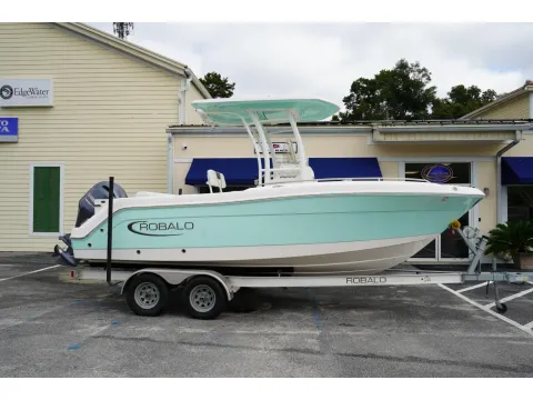 2023 Robalo R222 Center Console for sale in Charleston, SC