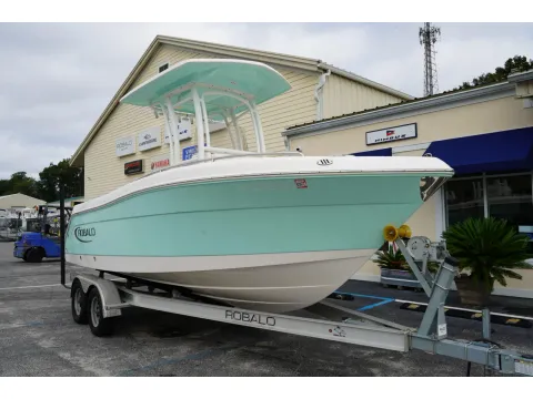 Photos of 2023 Robalo R222 Center Console for sale in Charleston, SC at Longshore Boats Charleston