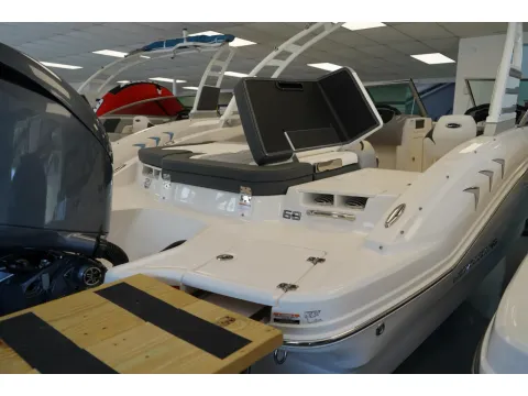 Photos of 2025 Chaparral 21 SSi OB for sale in Charleston, SC at Longshore Boats Charleston