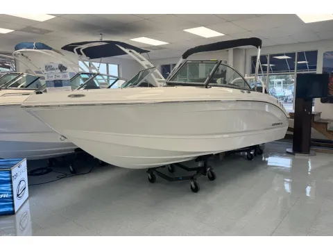 Another view of 2026 Chaparral 19 SSi OB for sale in Charleston, SC at Longshore Boats Charleston