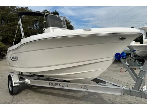 Photos of 2026 Robalo R180 Center Console for sale in Charleston, SC at Longshore Boats Charleston
